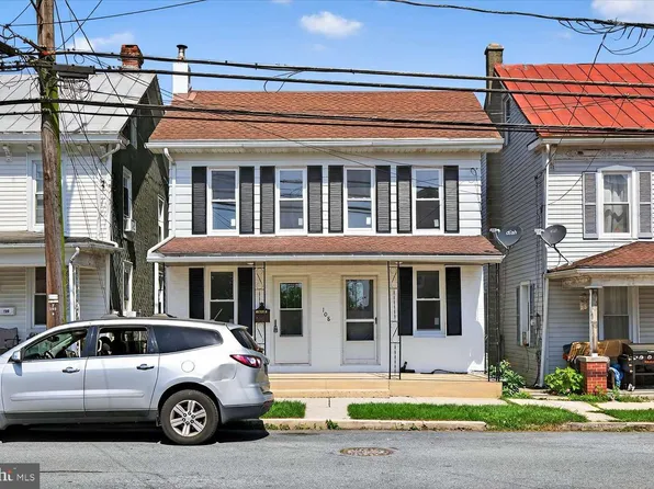 108 N Church St, Robesonia, PA 19551