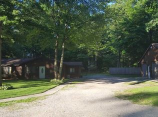 6210 N Lakewood Rd, Twin Lake, MI 49457