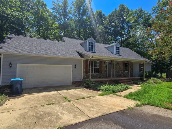 5607 Whispering Pines Dr, Summerfield, NC 27358