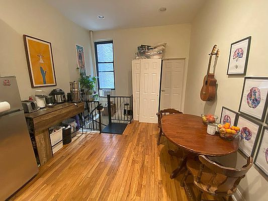 2nd image of 66 W 106th St APT 1C