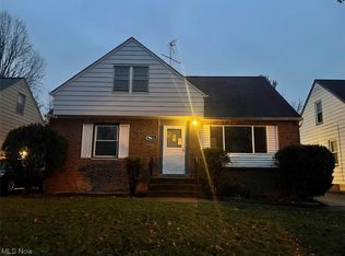 3856 Salisbury Rd, South Euclid, OH 44121