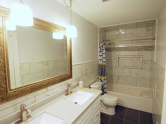 4th image of 915 Parkside Dr