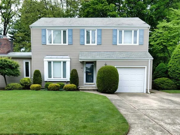 555 5th Ave, River Edge, NJ 07661