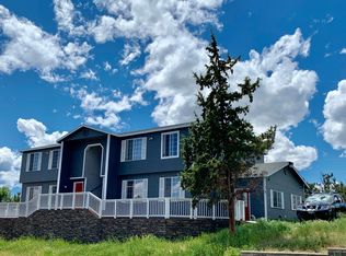 2704 SW Glacier Ave, Redmond, OR 97756