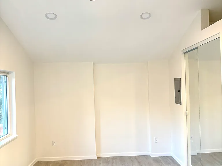 212 Woodland Dr — Photo 14