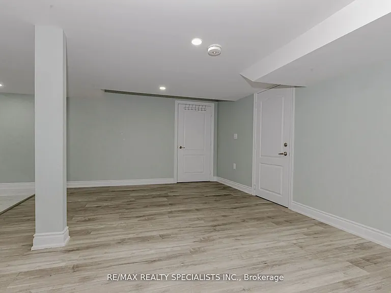 74 Clockwork Dr #B — Photo 13