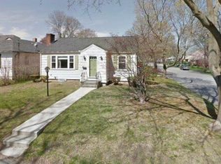 4 Hillside Rd, Bristol, RI 02809