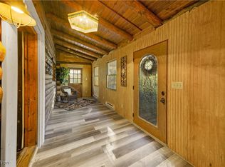 11479 Heath Rd, Chesterland, OH 44026