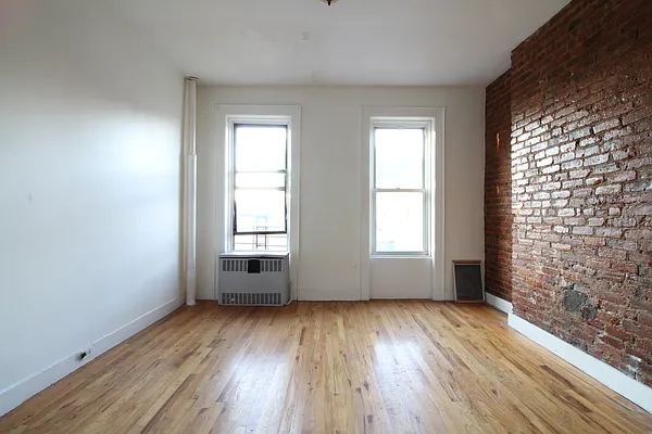 Rented by Flight of Fancy Realty Group | media 11