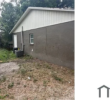 3 bed, 900 sqft, $1,800 — Photo 4