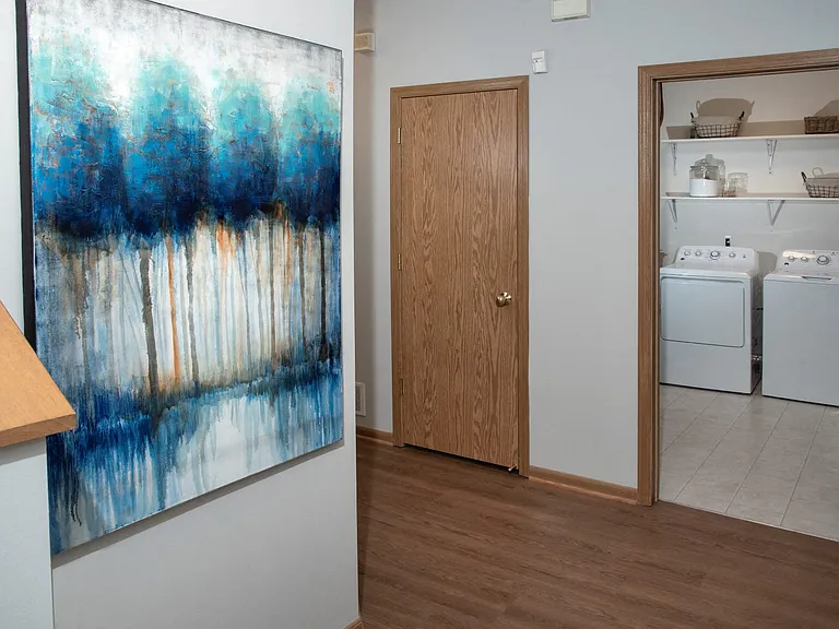 Cedar Pointe Townhomes — Photo 9