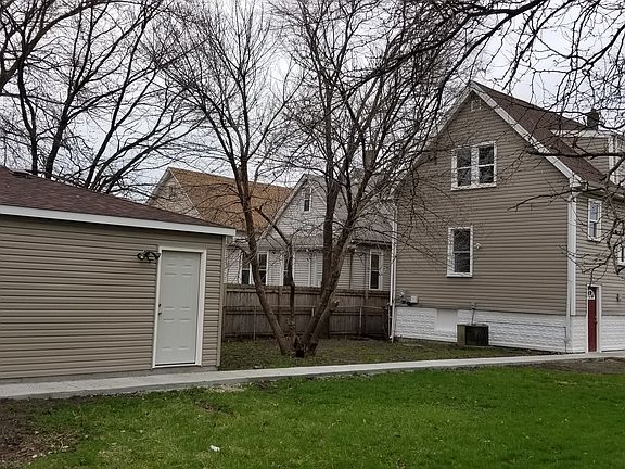 3rd image of 9336 S Kenwood Ave
