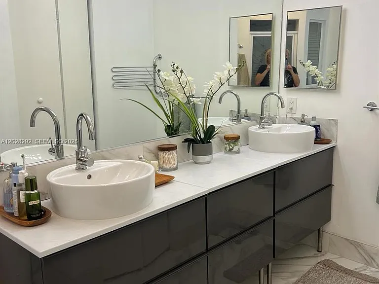 1120 Papaya St — Photo 12