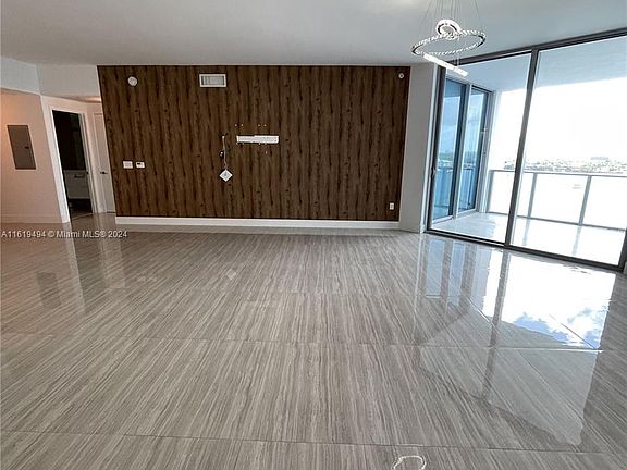 5th image of 17301 Biscayne Blvd APT 1107