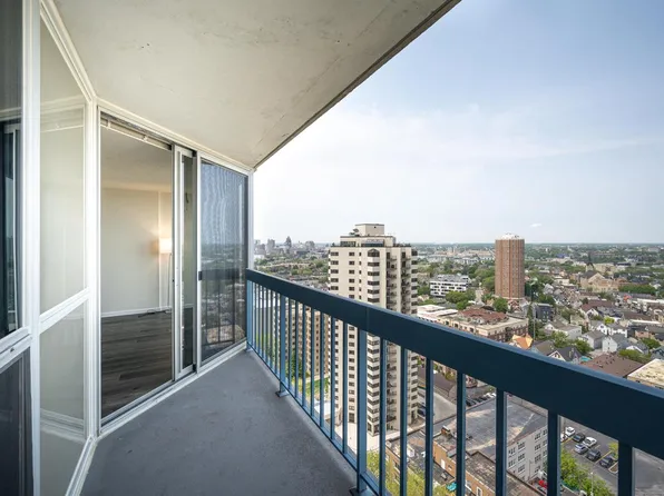 1660 North Prospect AVENUE #2303, Milwaukee, WI 53202