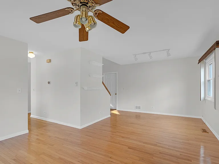 5370 Sequoia Ct — Photo 15