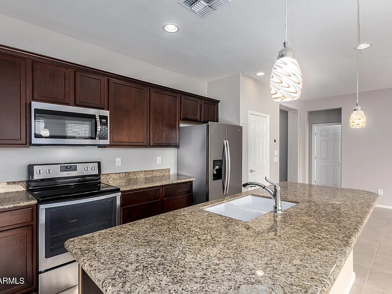 22493 E Camina Plata — Photo 3