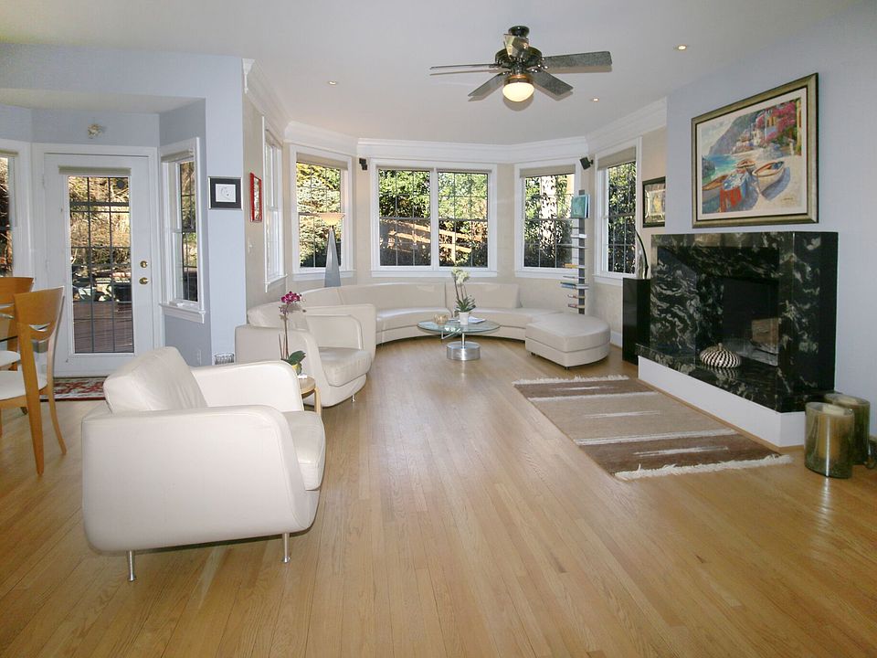 Family Room 1