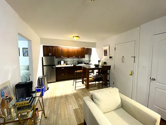 Rented by Douglas Elliman | media 16
