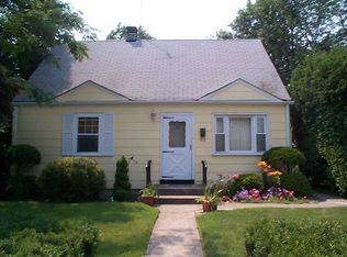 43 Bergen Ave, Haskell, NJ 07420