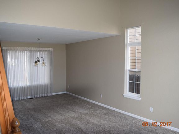 4th image of 4535 Cottonwood Lakes Blvd