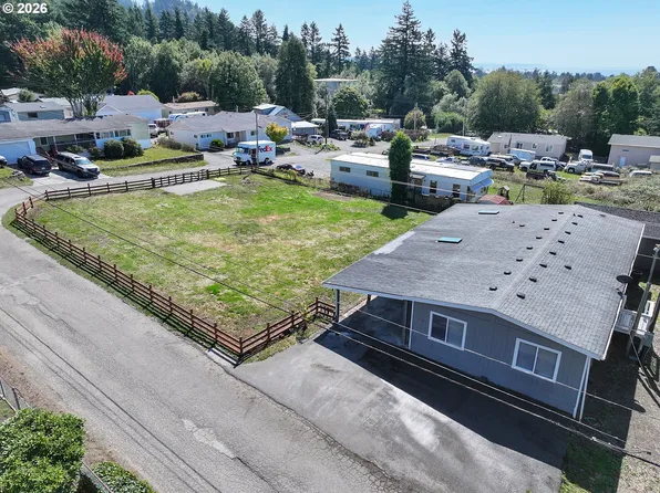 97970 Court St, Brookings, OR 97415