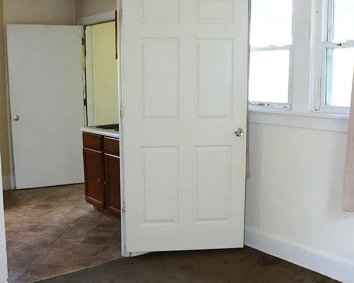 883 Josephine Ave — Photo 16