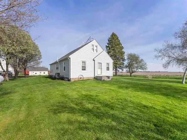 2000 Ivory Ave, Atalissa, IA 52720