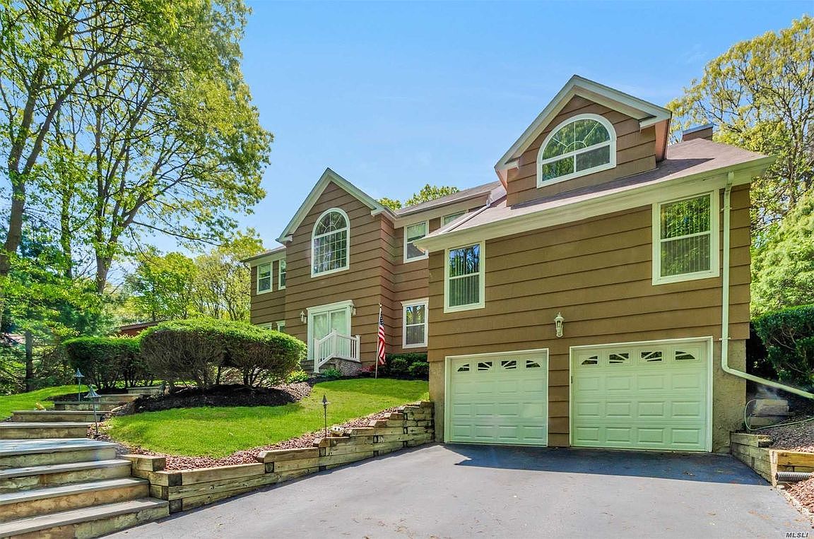 80 Lone Oak Path, Smithtown, NY 11787 Zillow