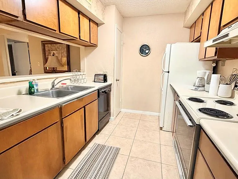4601 Carmen Ave #1903 — Photo 11