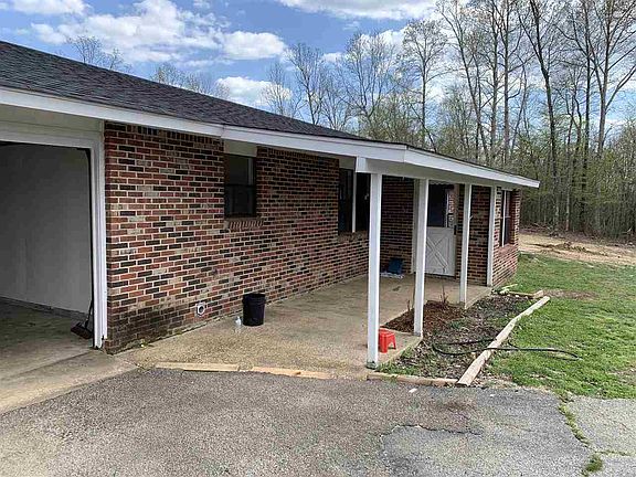 3rd image of 345 Stormwood Ln