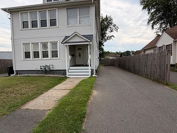 3rd image of 11-13 Chateaugay St