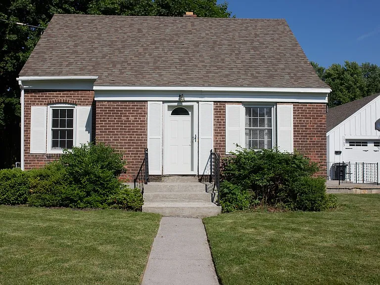 1343 Cosgrove St — Photo 1