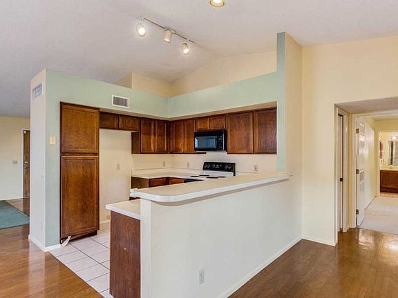 5th image of 4789 W Rosebay St