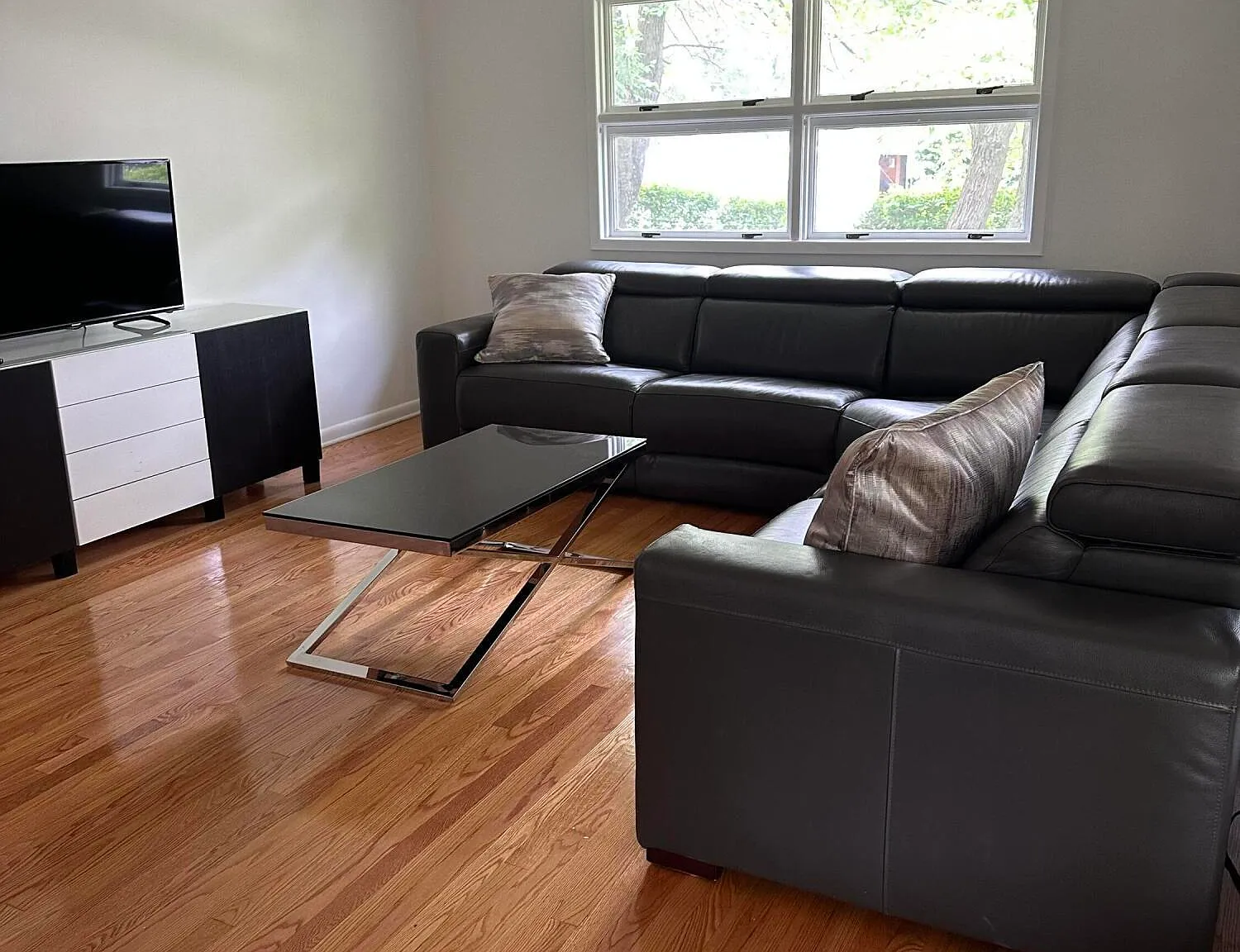 3 bed, 1749 sqft, $2,250 — Photo 2