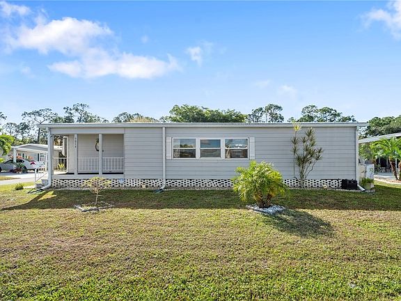 4th image of 9814 Creekwood Ln