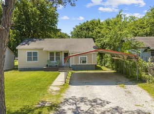 1713 W Wynnewood Ave, Sulphur, OK 73086