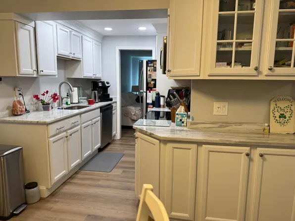107 Winterwood Drive, Londonderry, NH 03053