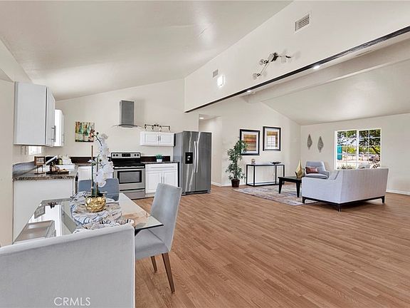 5th image of 32480 Wren Rd