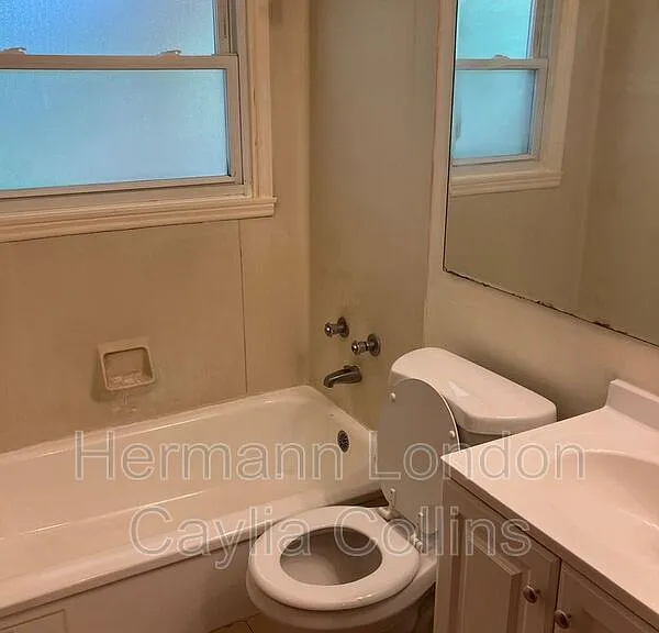 428 Lancashire Rd — Photo 11