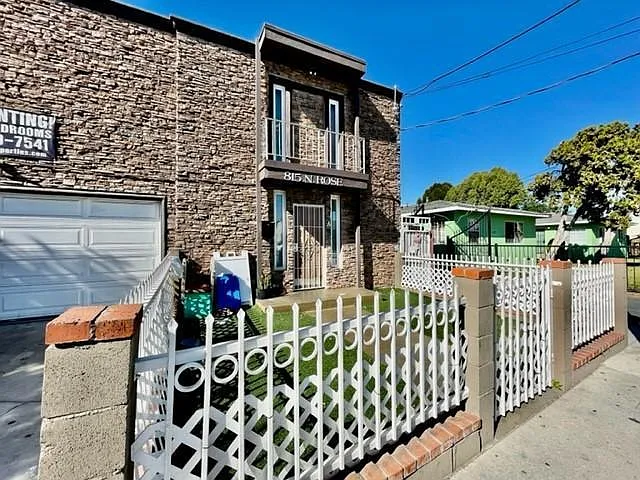 815 N Rose Ave #L8 — Photo 22