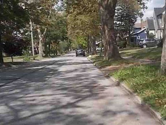 Exterior Neighborhood (street photo)