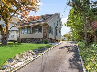 876 Palmer Ave, Mamaroneck, NY 10543