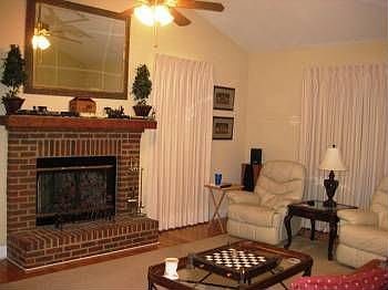 4th image of 185 Dogwood Dr