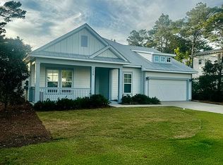 125 Seacrest Dr, Seacrest, FL 32461