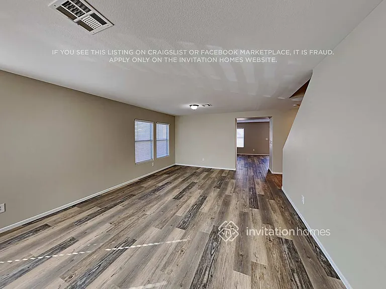 6055 Eganridge Ct — Photo 4