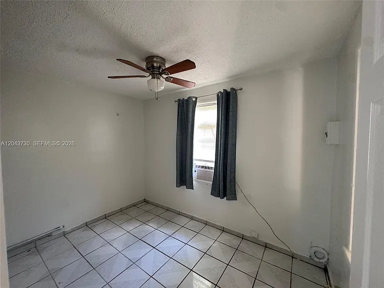 215 Columbus Pkwy — Photo 7