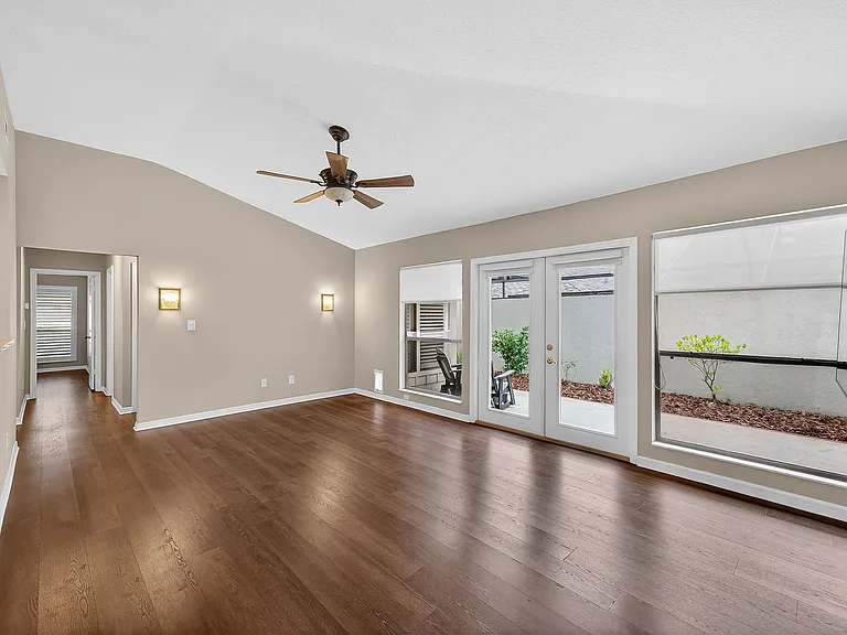 1886 Demetree Dr — Photo 9