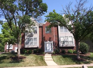 1319 Holgate Dr UNIT B, Ballwin, MO 63021