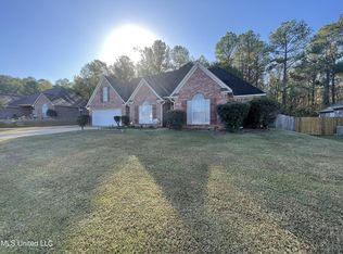 144 Navajo Cir, Clinton, MS 39056